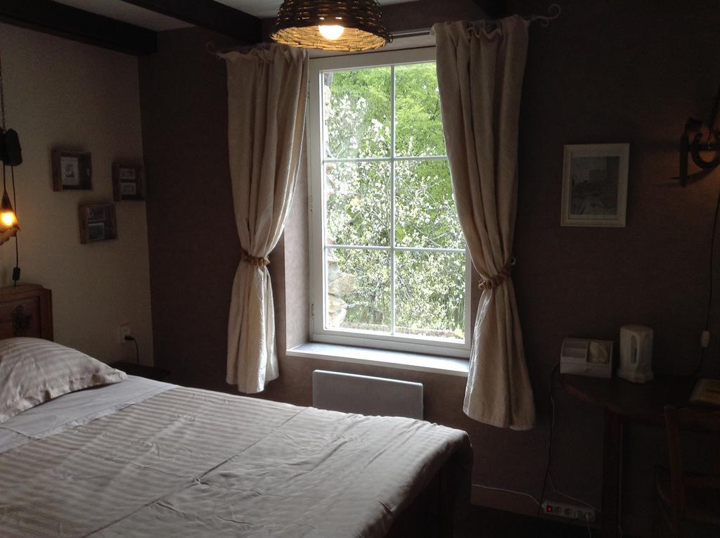 Bed and Breakfast Aux Sources De L'Yonne Glux-en-Glenne Екстер'єр фото
