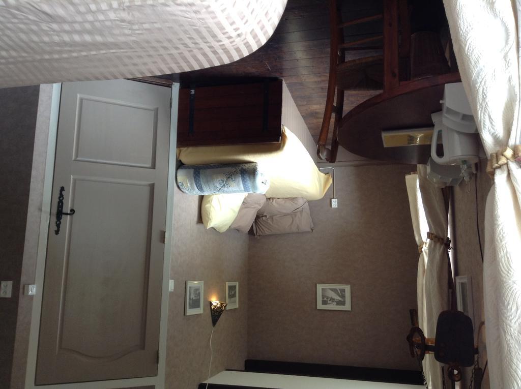 Bed and Breakfast Aux Sources De L'Yonne Glux-en-Glenne Екстер'єр фото